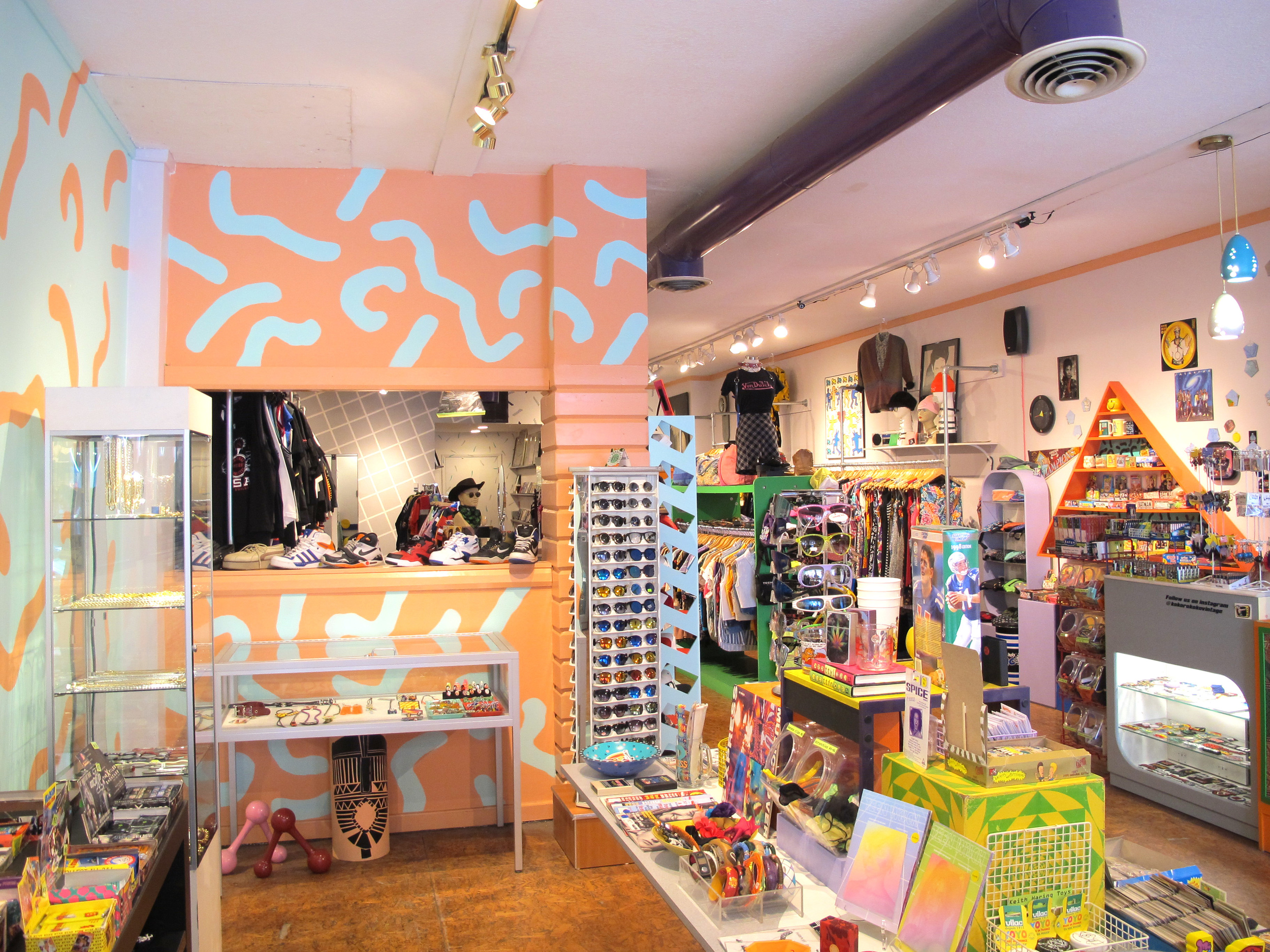 Kokorokoko Vintage Clothing Shop Chicago Illinois